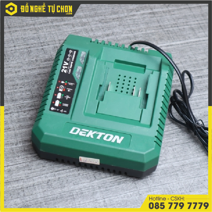 Sạc pin hiệu DEKTON; Model: M21-S40PRO, 220V-240V, 50/60Hz, 4.0A