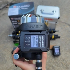 Máy Cân Mực Laser Xanh 5 Tia Yamasu YMS-S650 – 4 Tia Đứng + 1 Ngang + 1 Dọi Tâm – Có Remote & Chân Nhôm 1.2m – Hàng Chính Hãng Có VAT