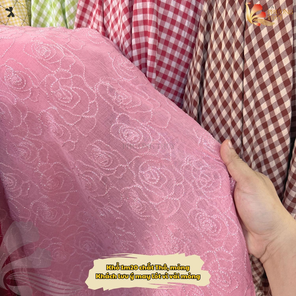 Vải thô ren thêu hoa hồng ánh kim Phượng Thúy khổ 1m20