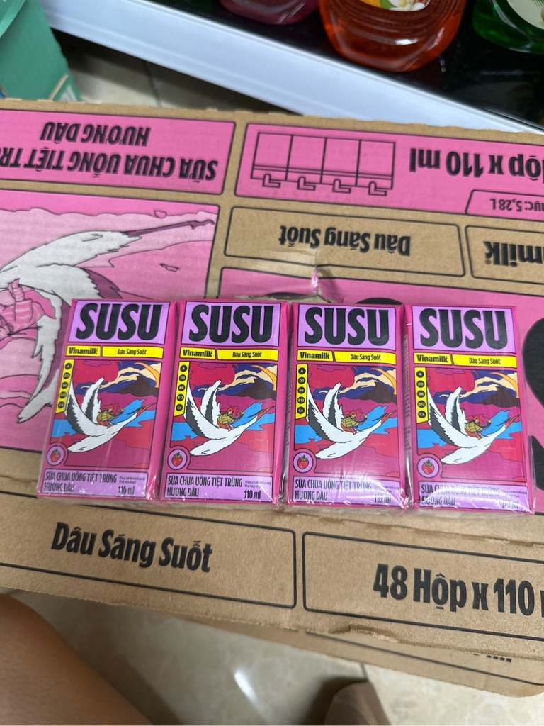 SCU TT hương dâu Vinamilk susu 110ml