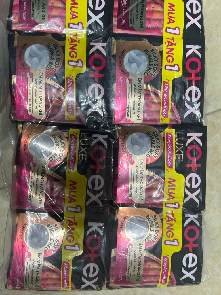 Kotex Luxe ngày cánh 23cm