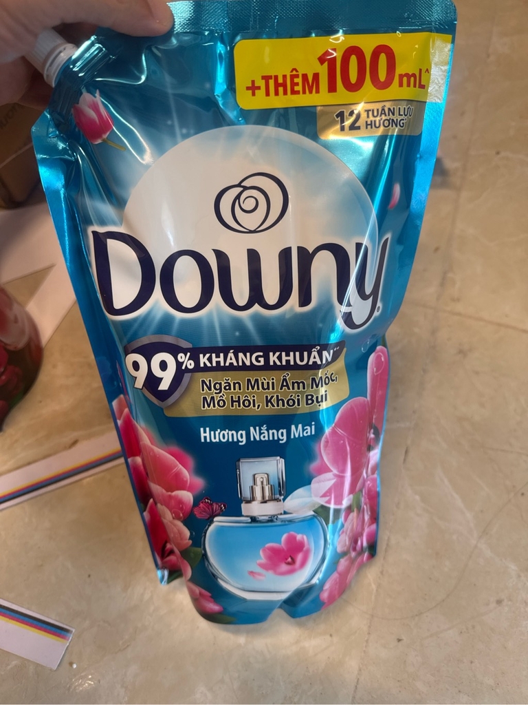 Nước xả Downy Nắng Mai 1.6l