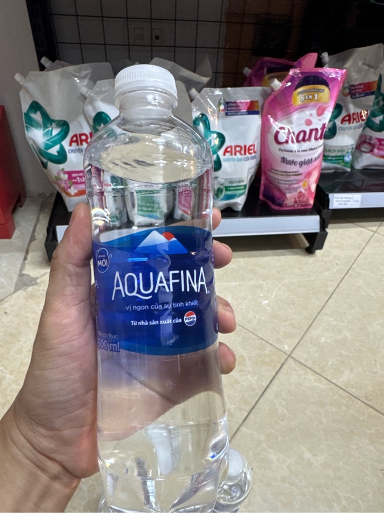 Nước lọc Aqua 500ml