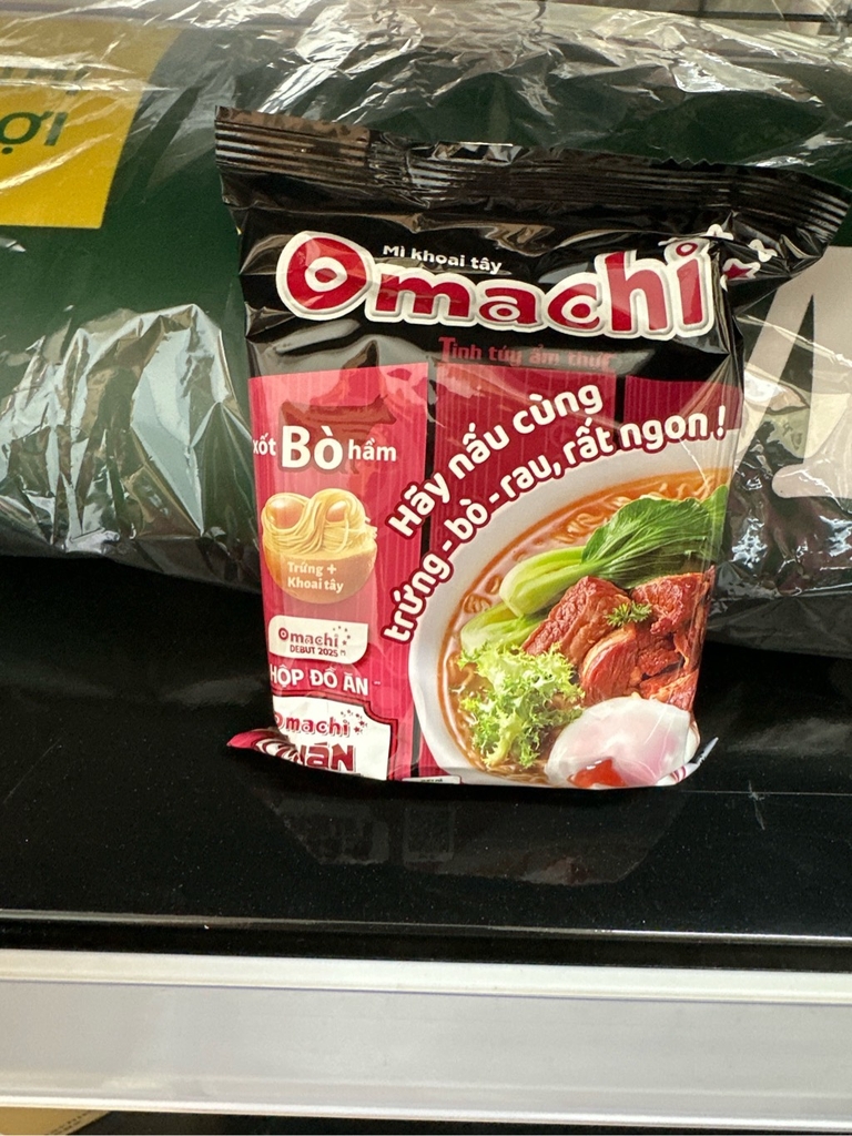 Mì omachi sốt bò hầm