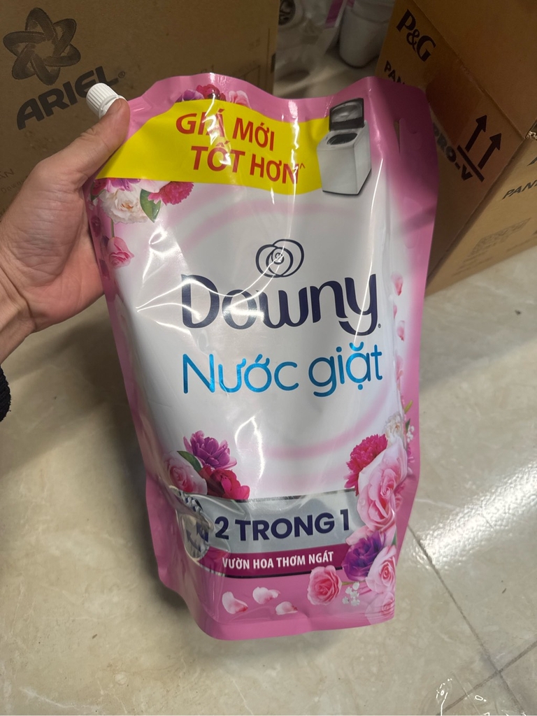Downy giặt hương Vườn hoa thoem ngát 2,6l