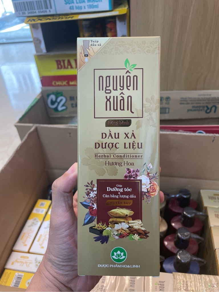 Dầu xả Nguyên Xuân bồng bềnh 150ml