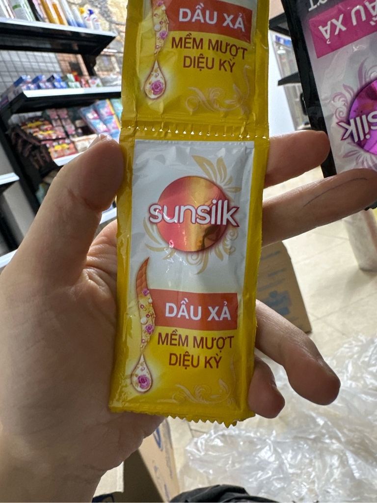 Sunsilk DX mềm mượt diệu kỳ vàng gói