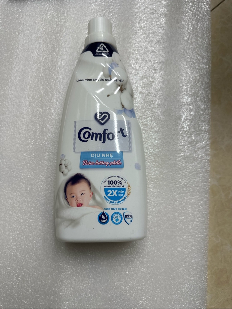 COMFORT NX mềm vải dịu nhẹ thơm hương phấn 800ml