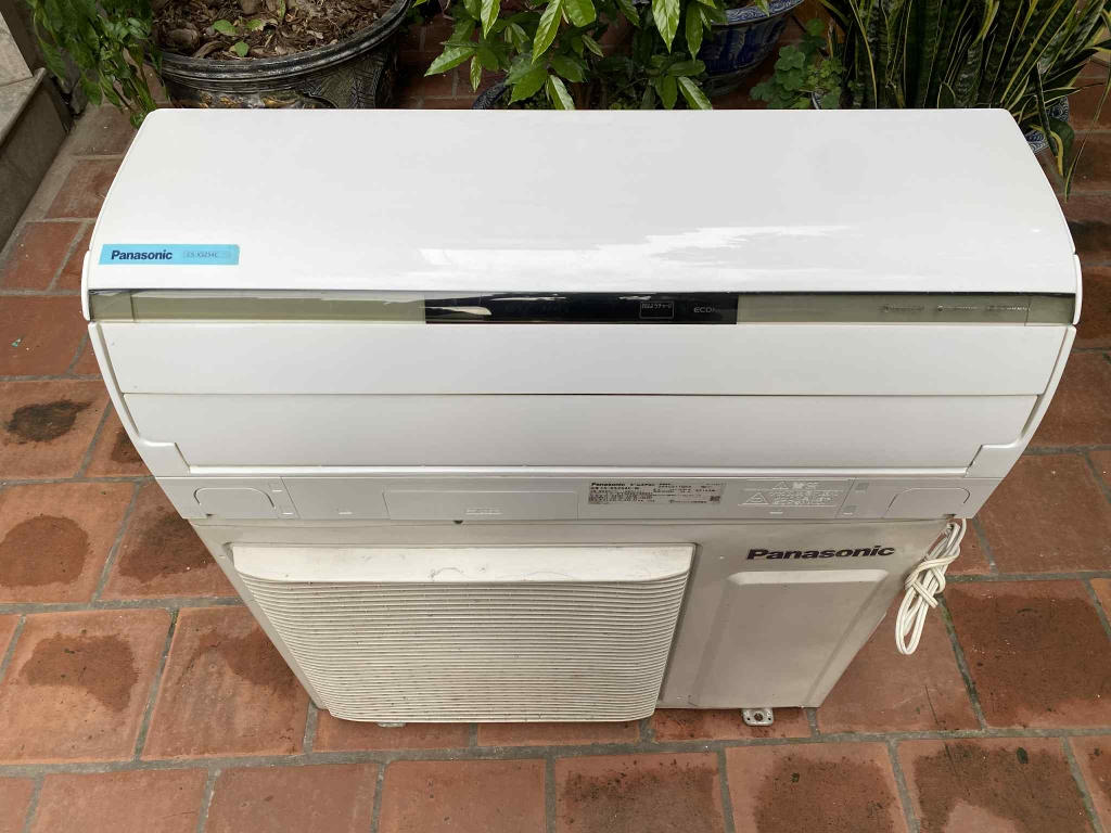 Điều hòa Panasonic Viền Đen 10K PTU