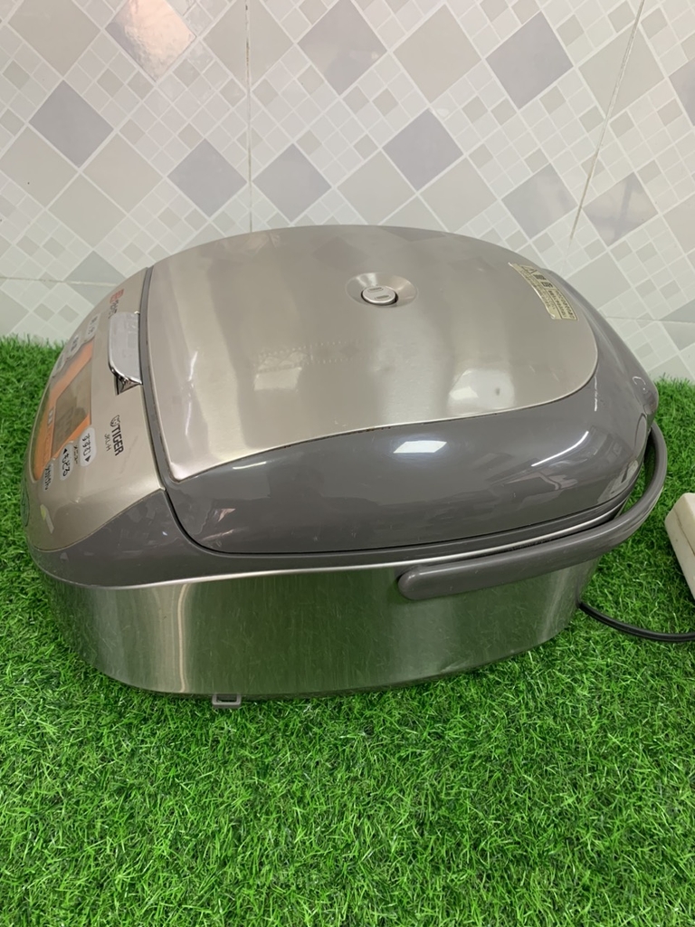 Nồi cơm cao tần 1.5L Tiger JKL-H150