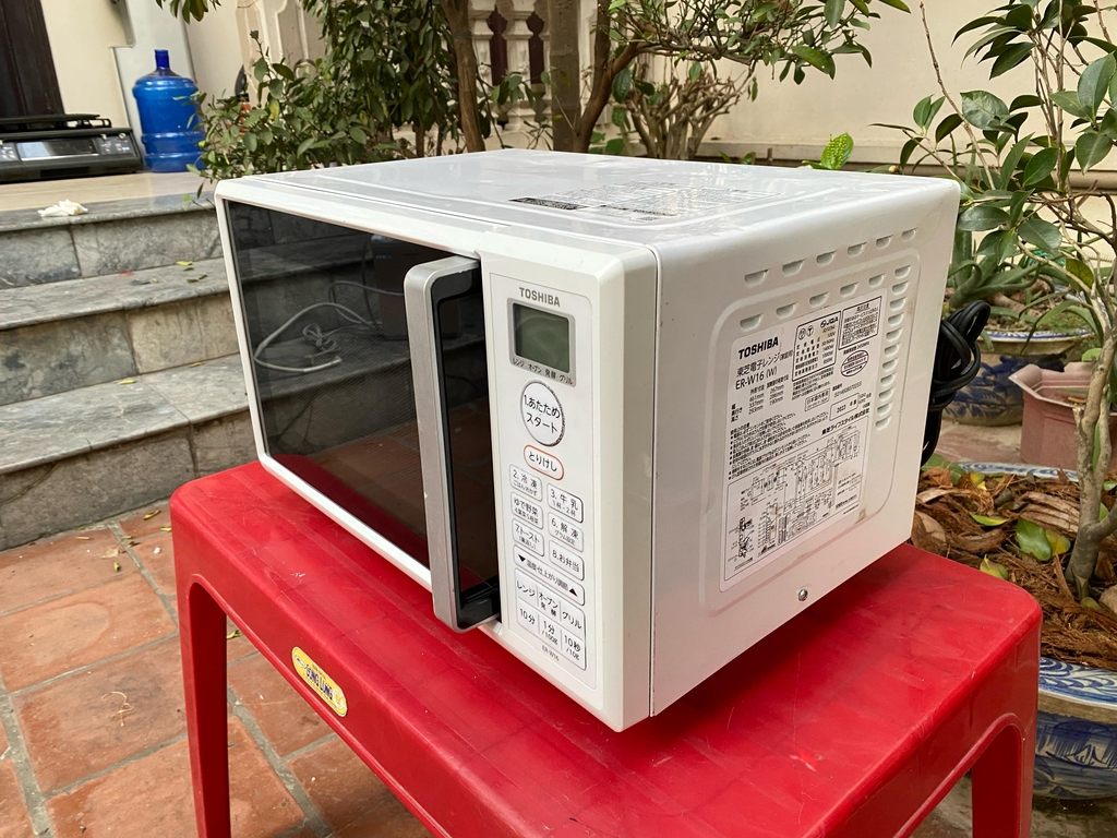 Lò vi sóng Toshiba ER-W16