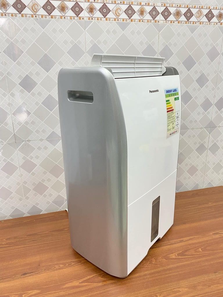Máy hút ẩm Panasonic 27L : F-YCK27H