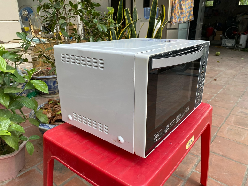 Lò vi sóng Toshiba ER-V18