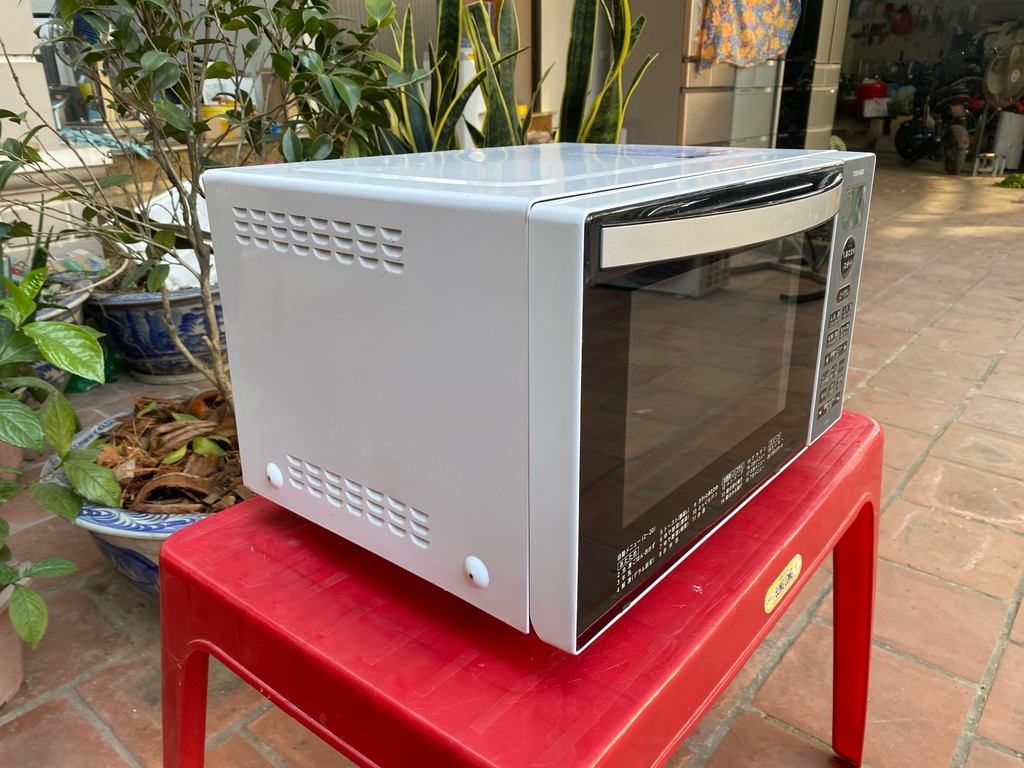 Lò vi sóng Toshiba ER-V18