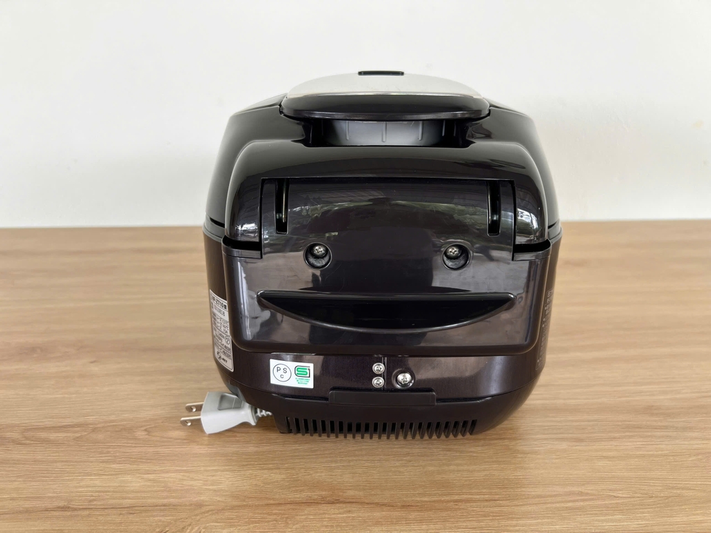 nồi cơm cao tần Zojirushi 1L cao tần áp suất NP-ZT10