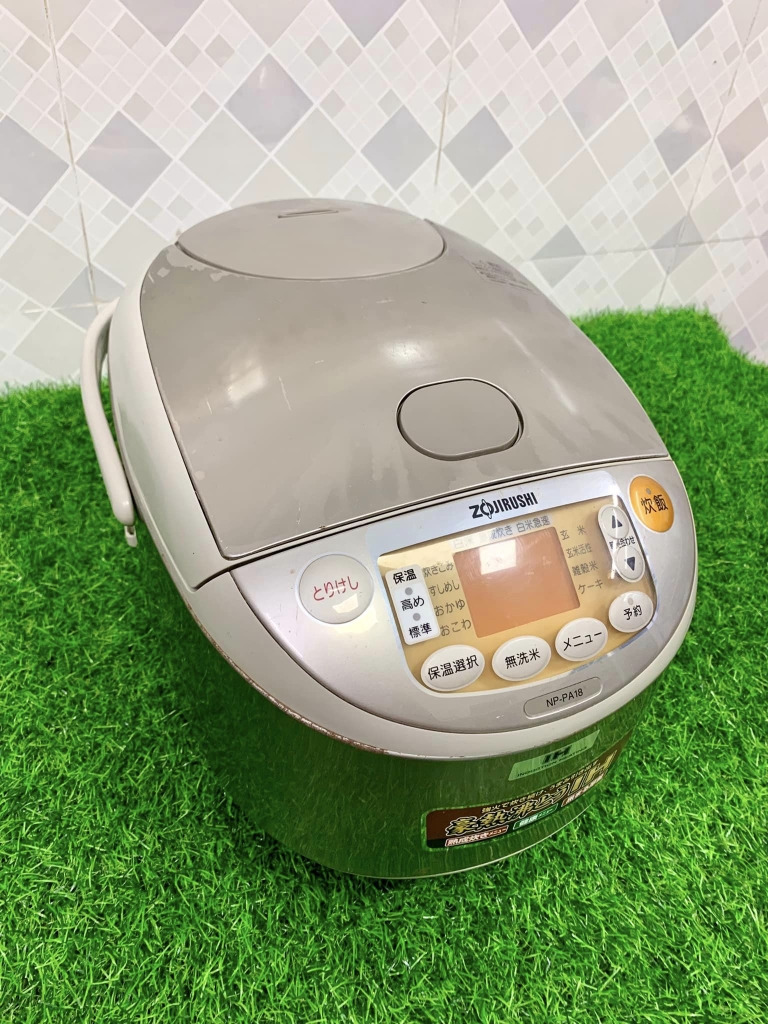 Nồi cơm điện cao tần 1.8L Zojirusshi:NP-PA18