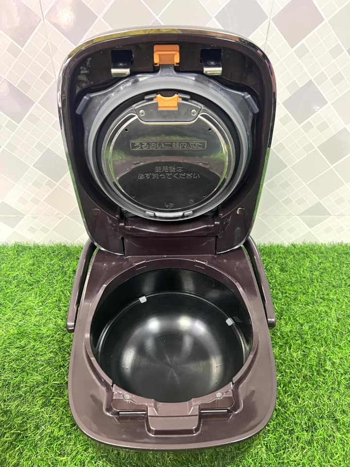 Nồi cơm 1L cao tần áp suất zojirushi NW_JA10