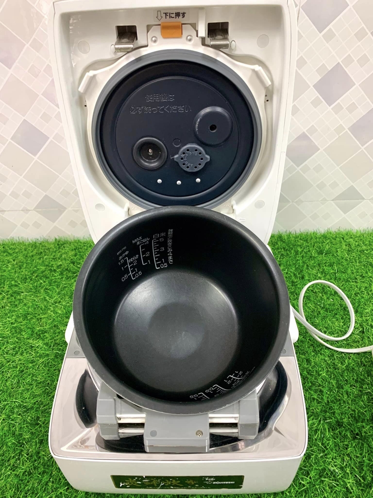 Nồi cơm cao tần áp suất 1L: Zojirushi NW-LA10