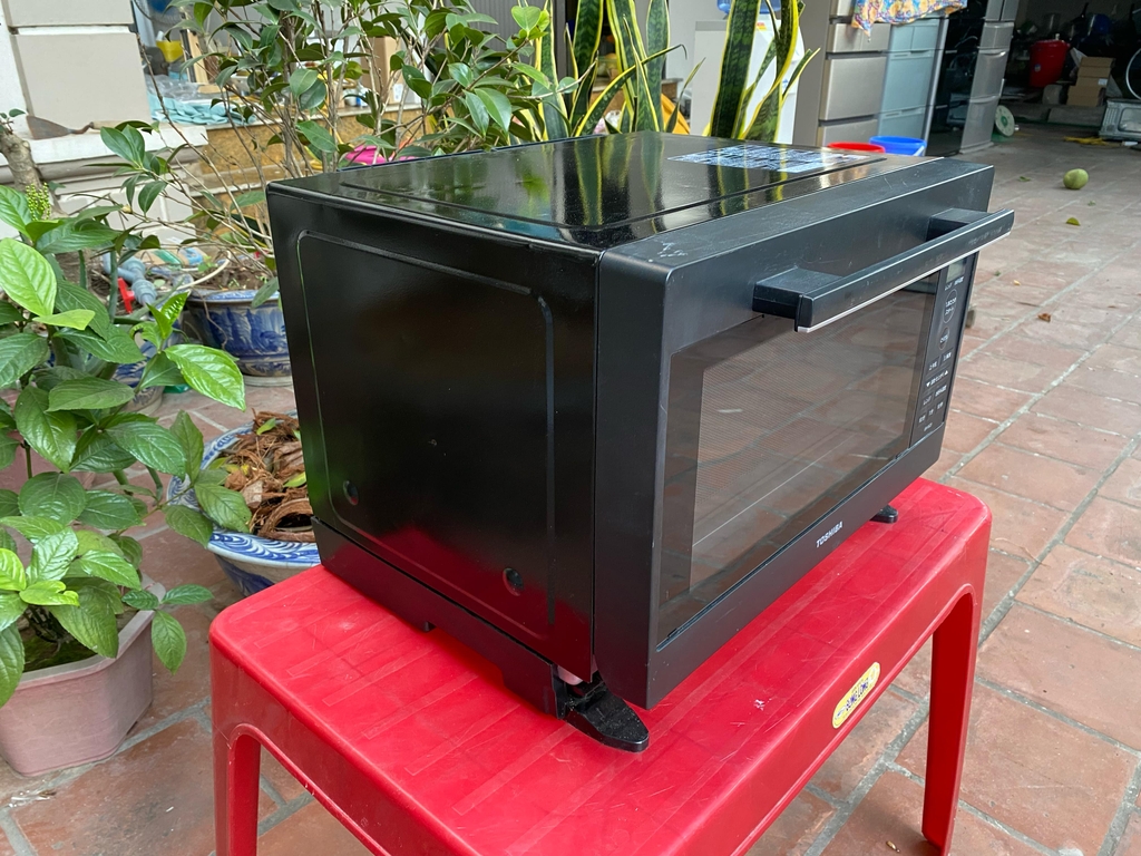 Lò vi sóng Toshiba ER-XS23K