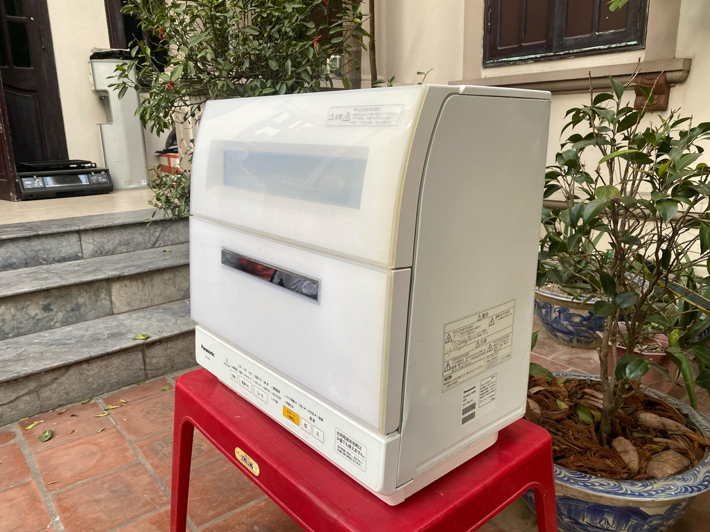 Máy rửa bát Panasonic TR8