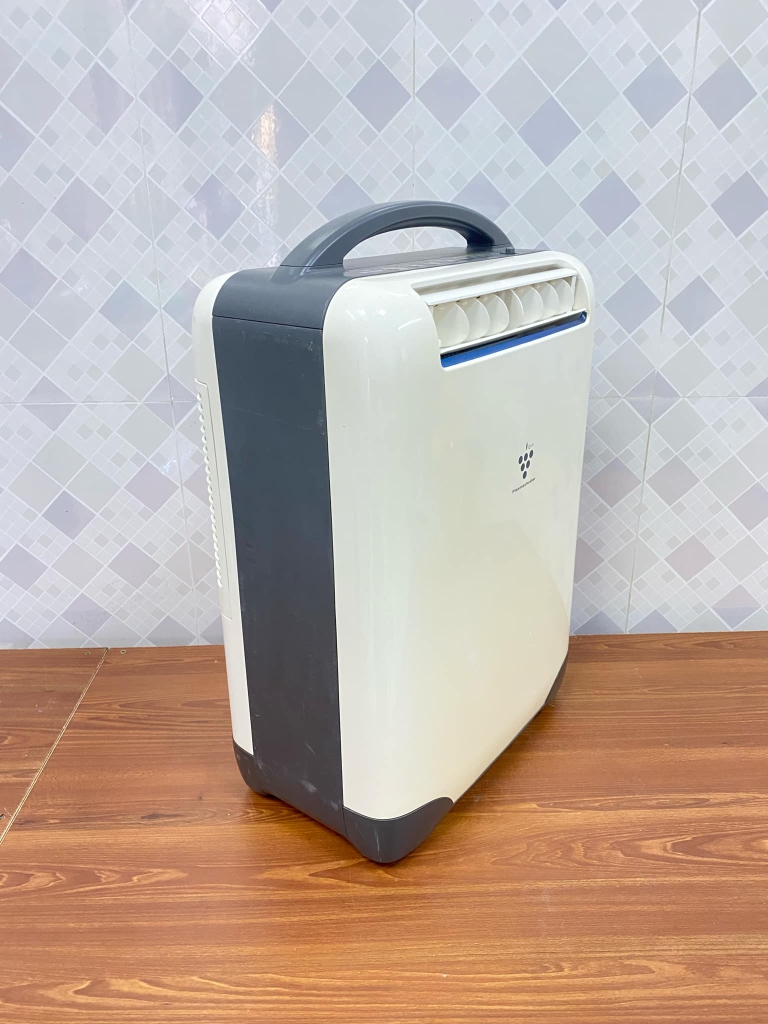 Máy hút ẩm Sharp 7,1L : CV-T71CH-W