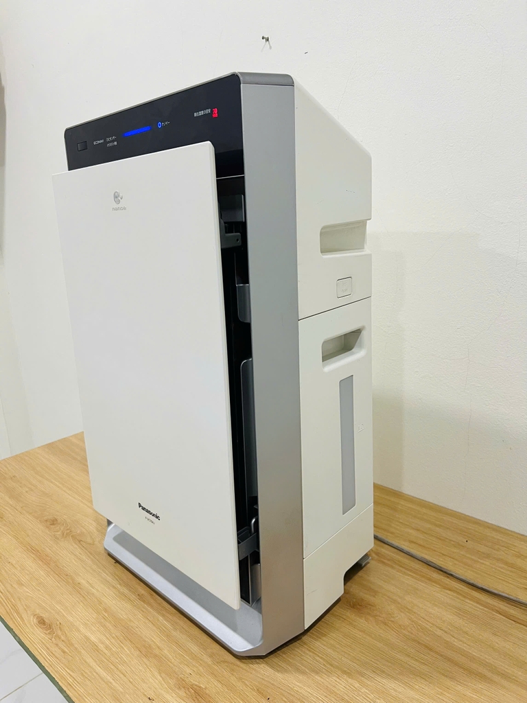 may lọc không khí panasonic F-VC70XJ