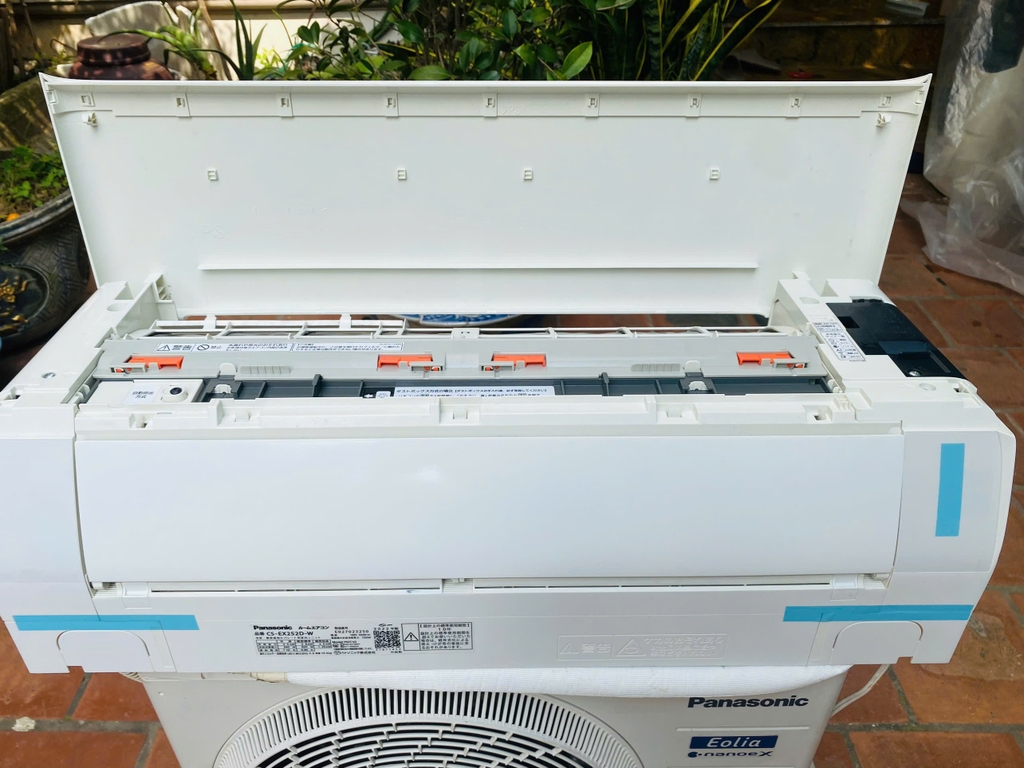 Điều hòa 10000Ptu Panasonic : CS-EX-252D-W