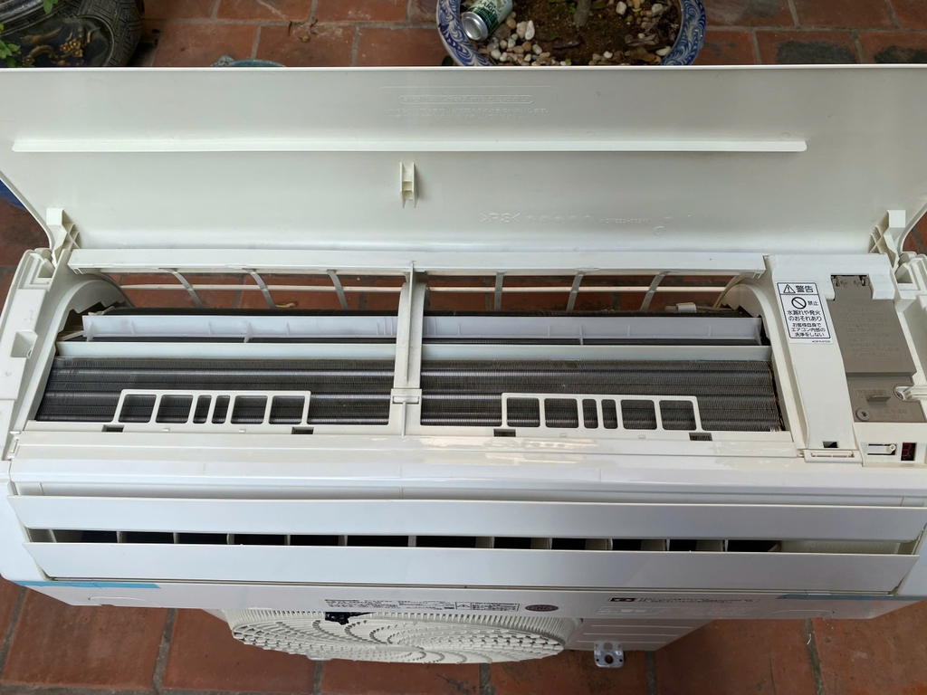 Điều hòa 12000ptu Panasonic : CS-289CFR-W