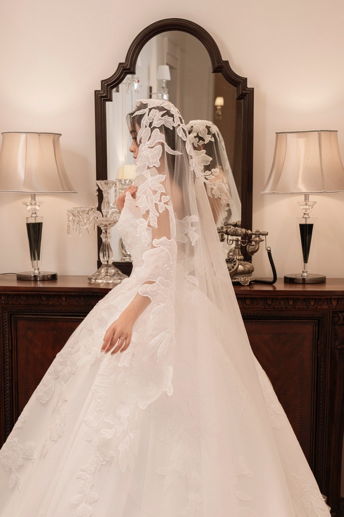 VÁY CƯỚI LUXURY DRESS - CD17