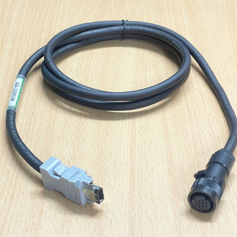 Cáp Encoder IOLINK R88A-CR1B001.5NF Dài 1.5M Dùng Cho Động Cơ Servo Omron