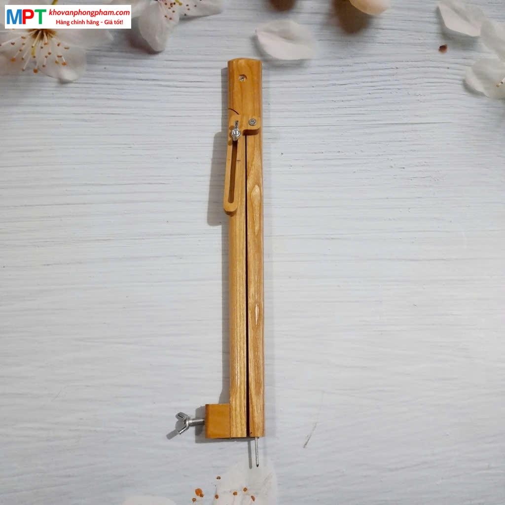 Compa gỗ dành cho giáo viên - dài 38cm, độ rộng bán kính 40cm - dùng được phấn và bút viết bảng