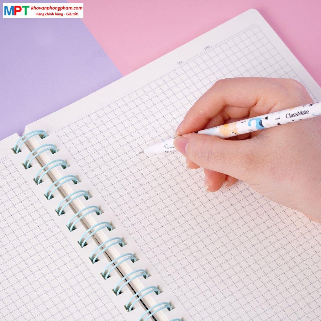 Sổ lò xo bìa nhựa trong khổ A5 Classmate 200 trang LA5-20-023 - Dòng kẻ Caro 5mm, định lượng 100gsm