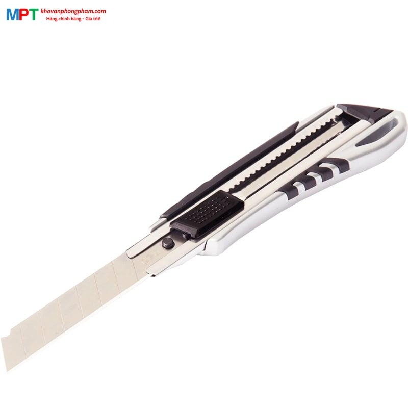 Dao rọc giấy thân thép bọc cao su Deli 2057