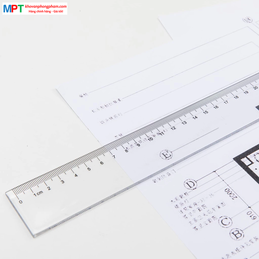 Thước thẳng 50cm Deli 6250 - Trong suốt, vạch kẻ rõ ràng