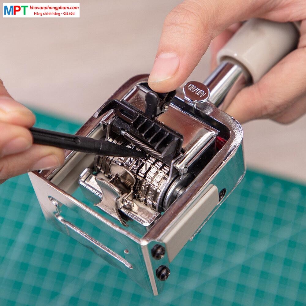 Dấu nhảy 6 số Deli 7506