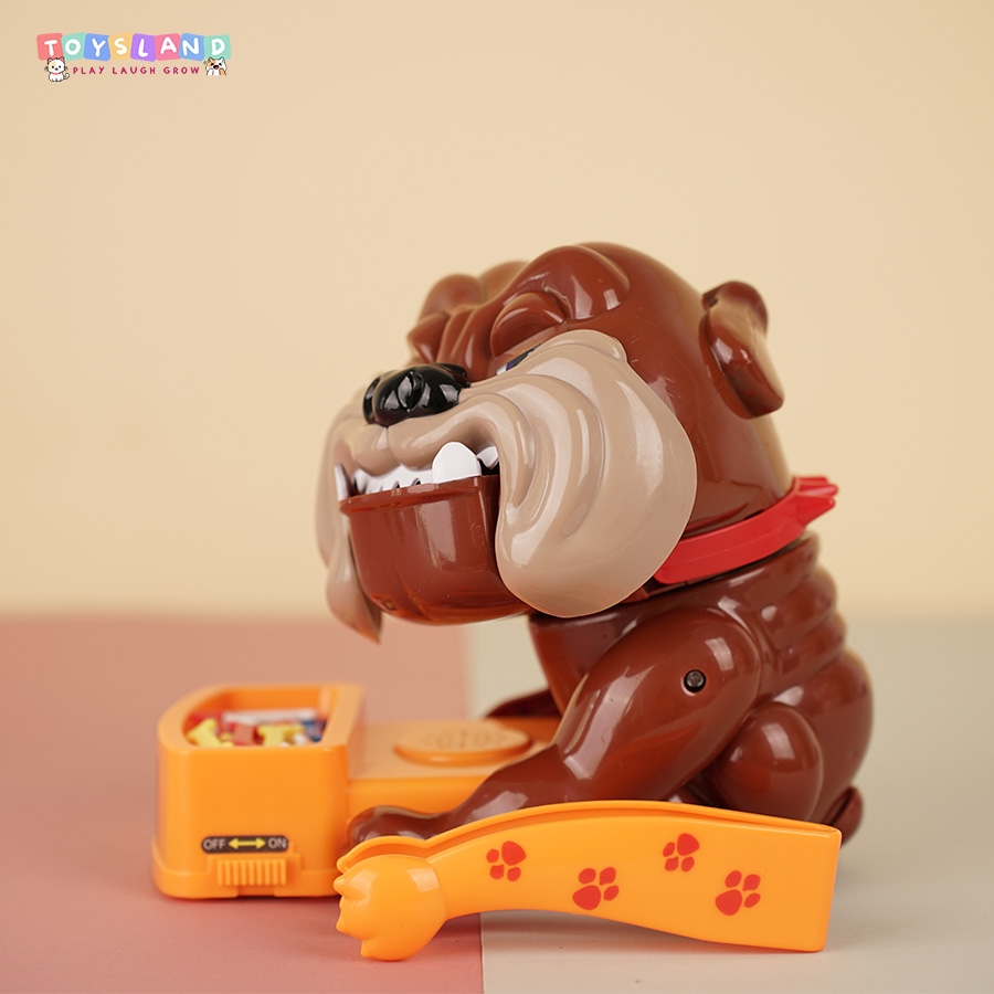 6689  HỘP CHÓ MẶT XỆ PIN CANH XƯƠNG, CẮN TAY