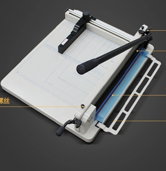 Bàn cắt giấy YG 858 -A4