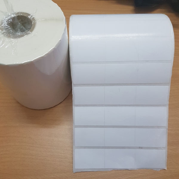 Giấy in mã vạch 3 Tem (35x22mm) (Cuộn 50 Mét)