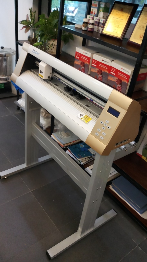 Máy cắt chữ Decal ZIPCUT MK630