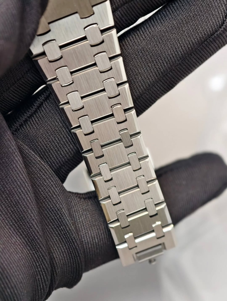 AUDEMARS PIGUET AP 15450ST