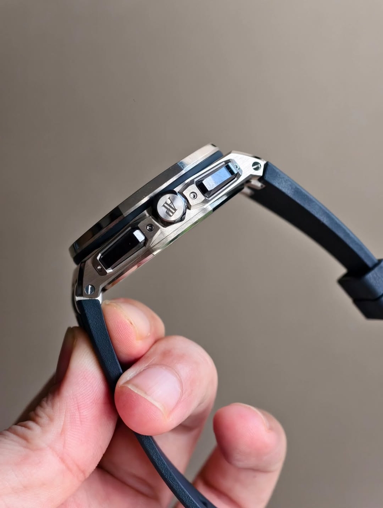 AUDEMARS PIGUET APROO 26420TI.OO.A027CA.01