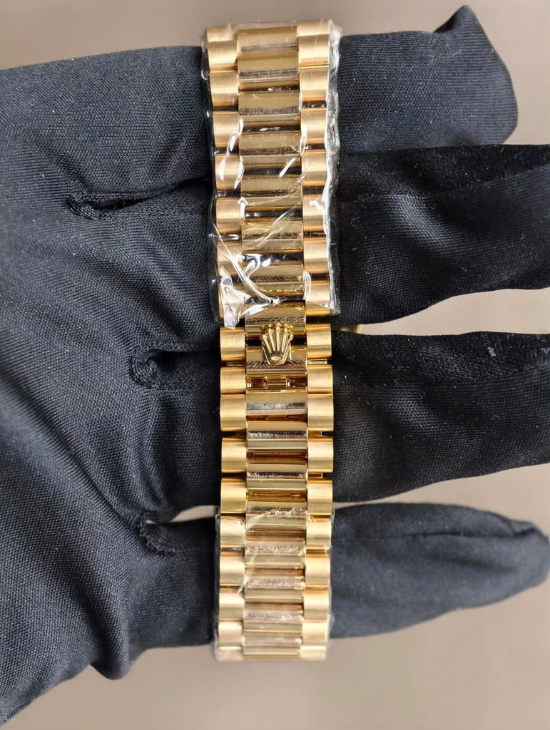 ROLEX Day Date 18238 36mm