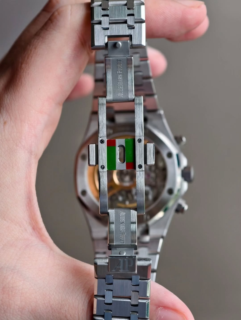 AUDEMARS PIGUET APRO 26240ST