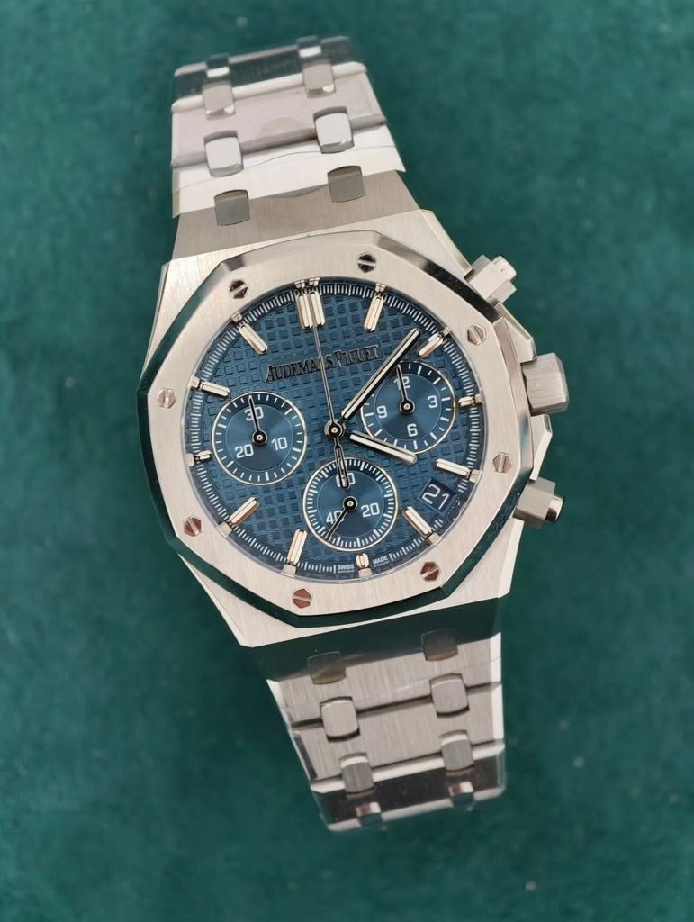 AUDEMARS PIGUET 26240ST