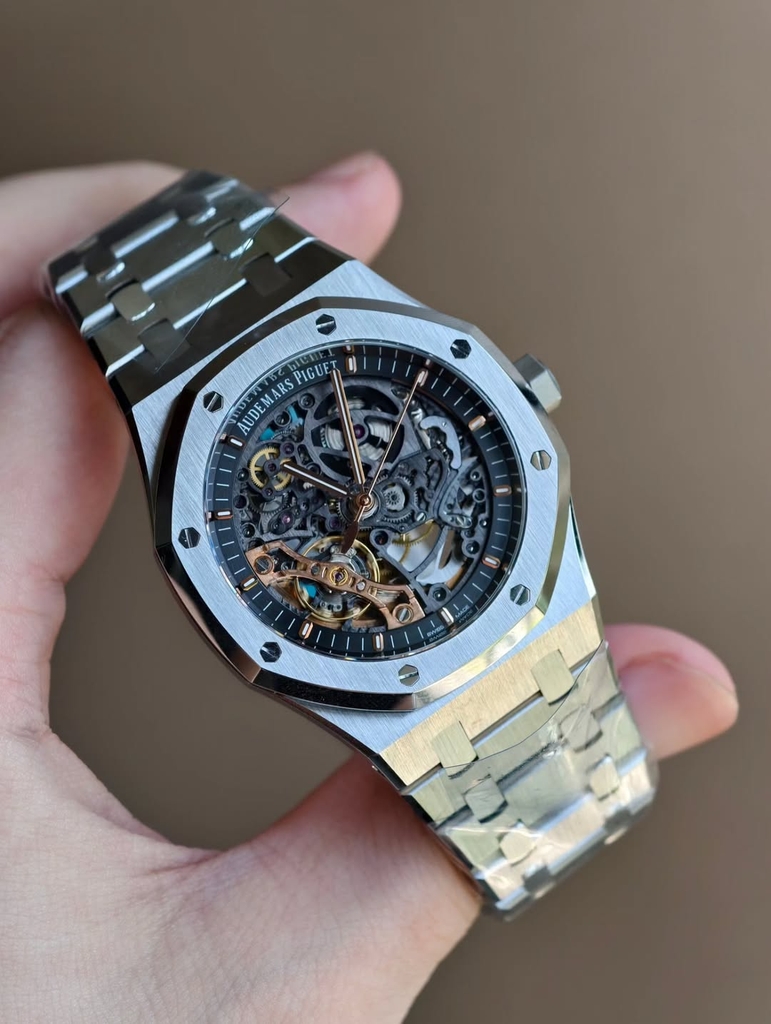 AUDEMARS PIGUET APRO 15407ST.OO.1220ST.01