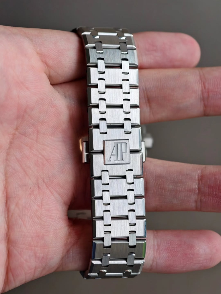 AUDEMARS PIGUET APRO 26240ST
