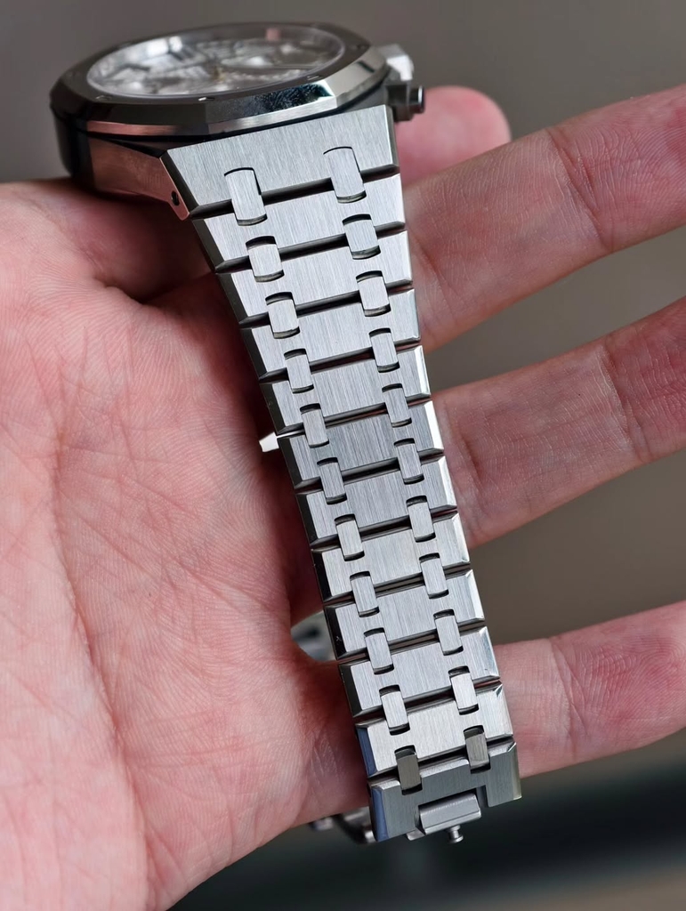 AUDEMARS PIGUET APRO 26240ST