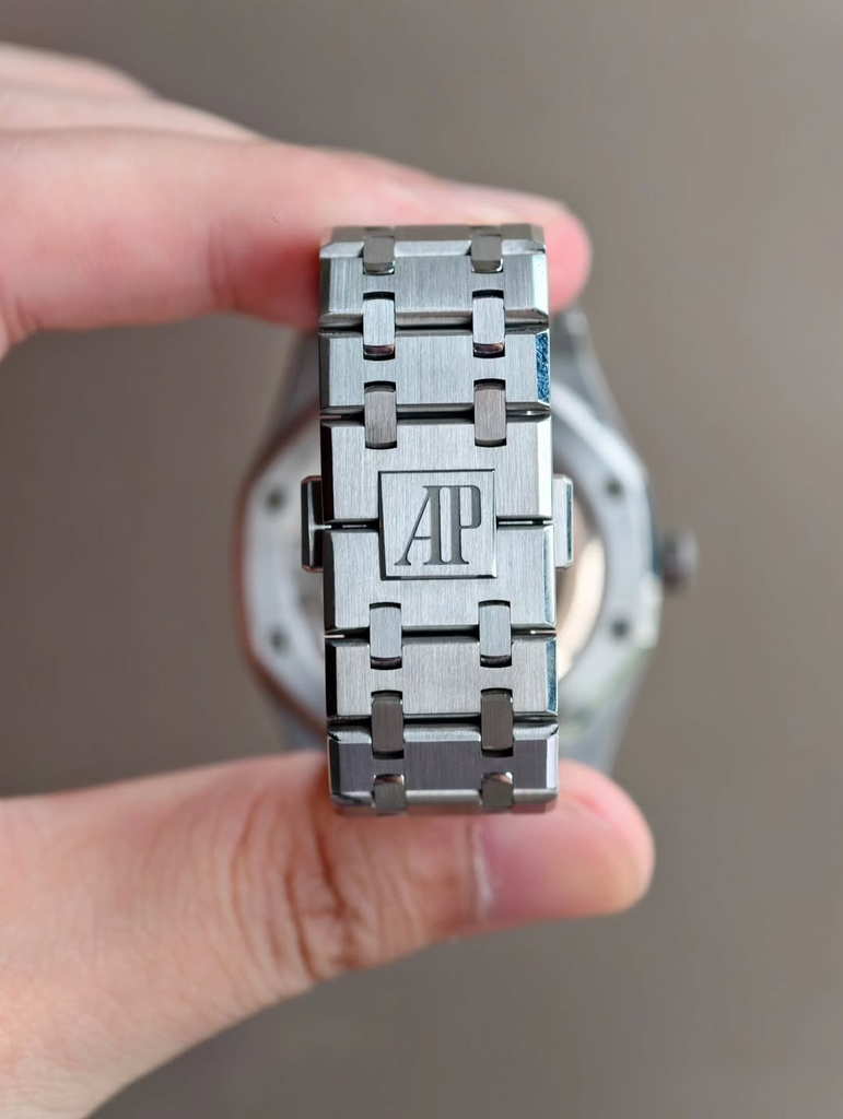 AUDEMARS PIGUET 15510ST