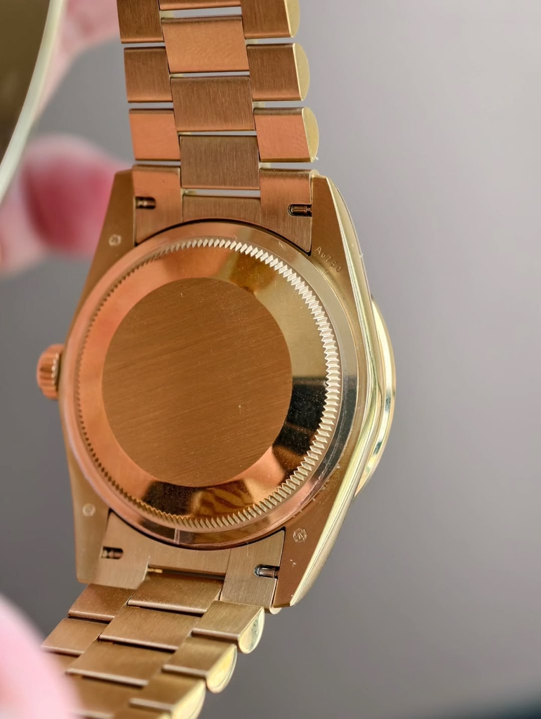 ROLEX Day-Date 36mm YG MOP Moissanite Bezel