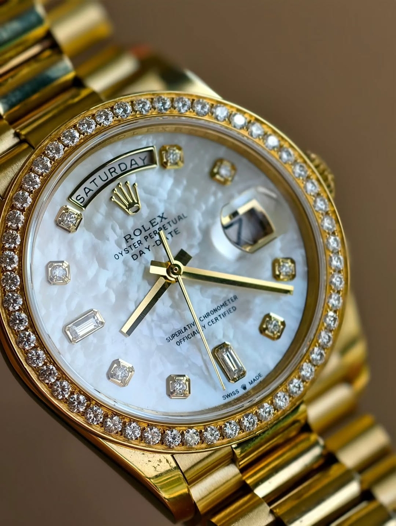 ROLEX Day-Date 36mm YG MOP Moissanite Bezel